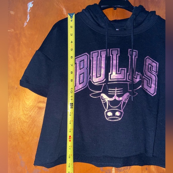 Crop Hooded Sweatshirt - Picture 5 of 7